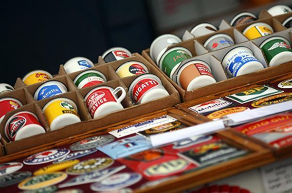 TRADE STANDS - SAT & SUN