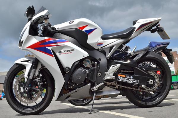 Fireblade Display - Sunday